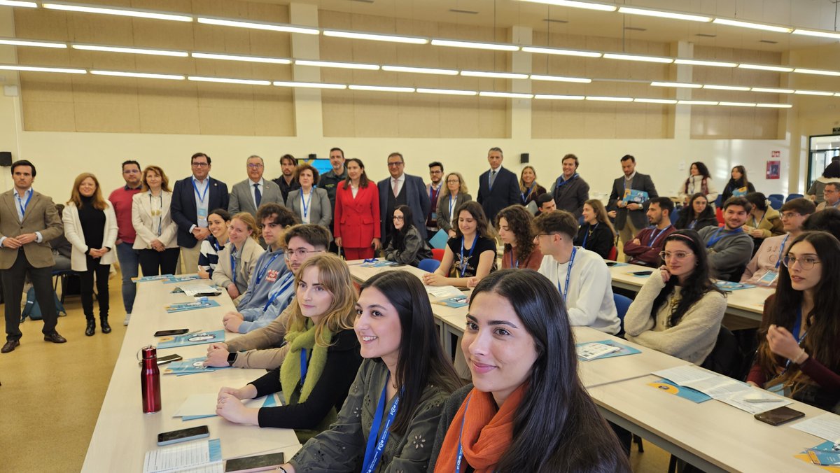 CECO (@cecoes_) on Twitter photo 🤝 Participamos en el VI Foro de #empleo UCOCiencias <a href="/Univcordoba/">Universidad Córdoba</a> 👏universitarios y empresas cordobesas hablando de salidas profesionales <a href="/CEAes_/">CEA</a> <a href="/CECOemplea/">CECO Formación y Empleo</a> <a href="/CECOWorking/">CECOWorking</a> 🤝 Participamos en el VI Foro de #empleo UCOCiencias <a href="/Univcordoba/">Universidad Córdoba</a> 👏universitarios y empresas cordobesas hablando de salidas profesionales <a href="/CEAes_/">CEA</a> <a href="/CECOemplea/">CECO Formación y Empleo</a> <a href="/CECOWorking/">CECOWorking</a>