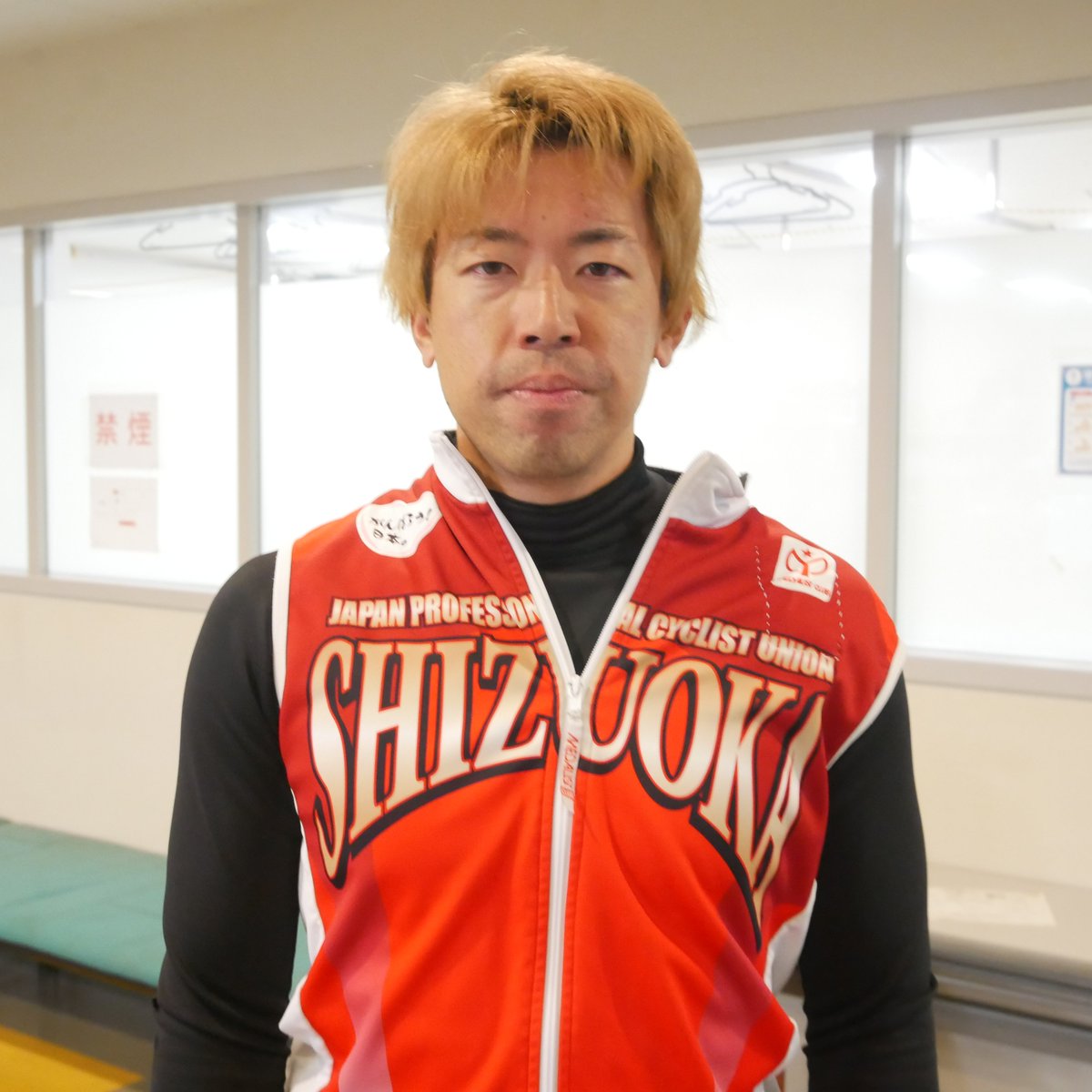 sponichikeirin's tweet photo. 【#京王閣競輪 スポニチ杯 A級決勝】

小川達也の先行に乗った #稲葉一真 が優勝

稲葉
「本当に小川さんのおかげ。いつも頑張ってくださって強い。落車明けで初日、２日目はどうなるかと思ったが、色々な方にセッティングのアドバイスをもらい良くなった」

5着 米嶋恵介
「下手ですね。もっと早く内に入っていれば。結果的にコースが違った」

７着 依田翔大
「２日目が重かったので、ホイールを換えたら全くダメだった…」