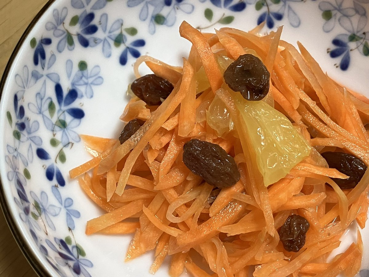 sugiharue's tweet photo. いろいろ試行錯誤中です🤔
ワインとのマリアージュ、
実食してみないとわからない事も多いです🍷 https://t.co/wFyZ8d2tEF