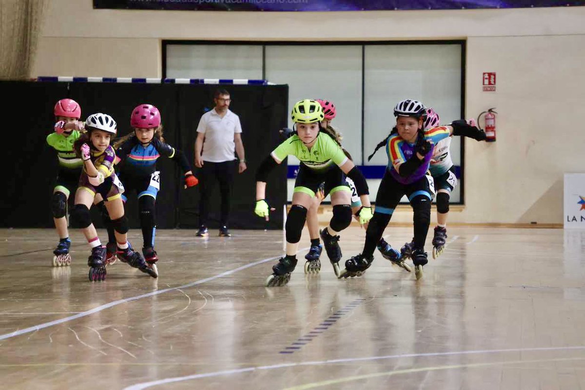 Ciudad Deportiva Camilo Cano La Nucía (@cdcamilocano) on Twitter photo 🛼El pasado domingo 250 deportistas compitieron en el Campeonato Indoor de #PatinajeDeVelocidad de la #ComunidadValenciana en <a href="/lanuciadeporte/">La Nucia Ciudad del Deporte</a>! Una gran jornada en la que hubo varios campeones de España y medallistas europeos.
📰👉🏻lanucia.es/Actualidad/not…
#LaNucíaCiudadDelDeporte 🛼El pasado domingo 250 deportistas compitieron en el Campeonato Indoor de #PatinajeDeVelocidad de la #ComunidadValenciana en <a href="/lanuciadeporte/">La Nucia Ciudad del Deporte</a>! Una gran jornada en la que hubo varios campeones de España y medallistas europeos.
📰👉🏻lanucia.es/Actualidad/not…
#LaNucíaCiudadDelDeporte