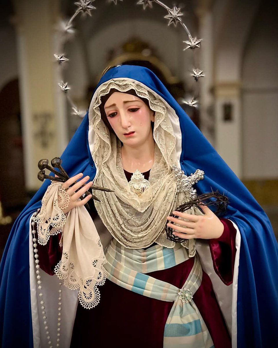 SepulcroSoledad's tweet photo. 🔸 𝗩𝗘𝗦𝗧𝗜𝗠𝗘𝗡𝗧𝗔 𝗛𝗘𝗕𝗥𝗘𝗔 𝟮𝟬𝟮𝟱 |

Nuestra Señora de la #Soledad de Dalías ha sido ataviada de hebrea por las prestigiosas manos de su vestidor D. Álvaro Abril, para el ya próximo tiempo litúrgico de cuaresma.

⚫🔴Cofradía @SepulcroSoledad

#SoledadDalias #hebrea25 https://t.co/KtliUpW5BD