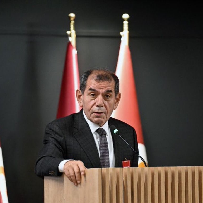 Dursun Özbek, TFF'nin derbi öncesi düzenlenen dostluk davetine katılmayacağını açıkladı.