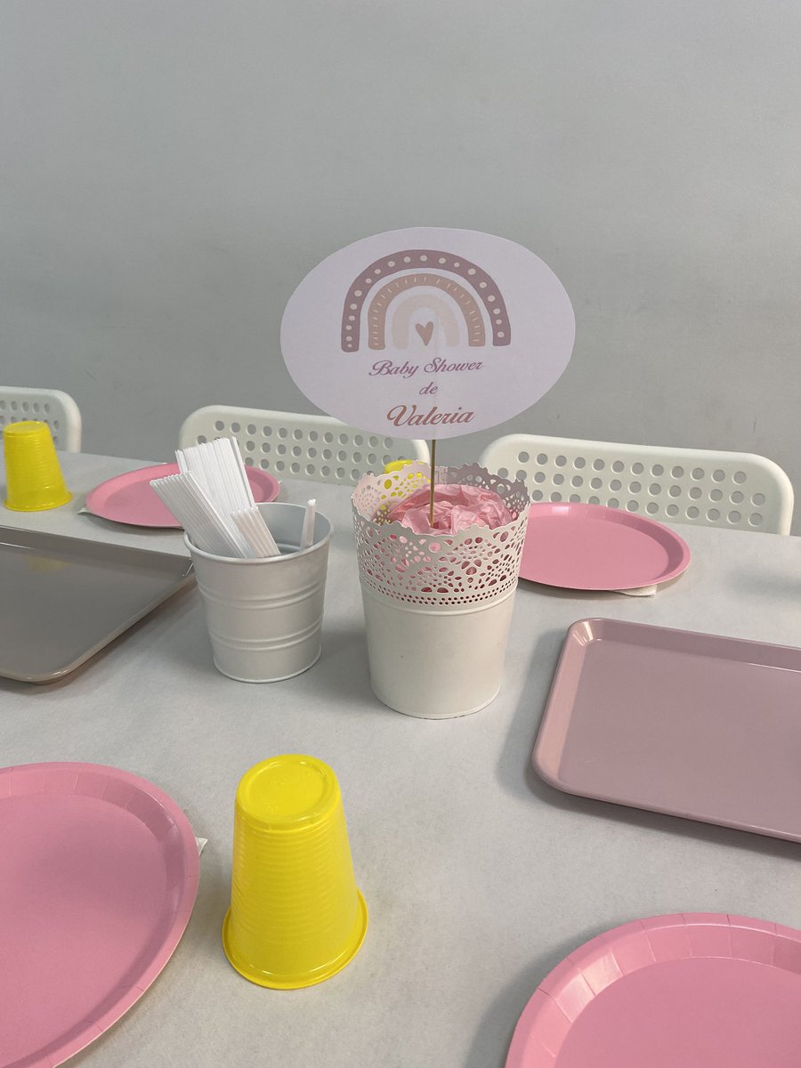 FunInsideParty's tweet photo. Arcoíris es alegría 🌈🤰🏻y más cuando viene de camino una bebe deseada. Este fue el resultado del #BabyShowerdeValeria con tonos pastel y estilo boho. Precioso día rodeada la mamá de sus seres queridos🤗 #funinsideparty #funinside #decoracionesfuninside #decoracionpersonalizada https://t.co/FdZpSZ6iis