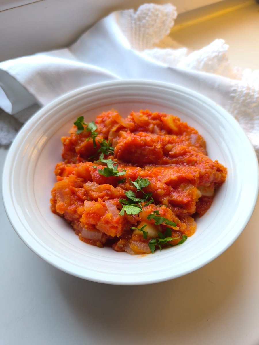 We’re bringing back our meal bags, to help make dinner time more affordable and convenient! Our student Ania has been working on some starter recipes and this week you can pick up a bag for free to try them out. Choose from; 
🥣 Minestrone Soup or🍲Lentil and Potato Stew