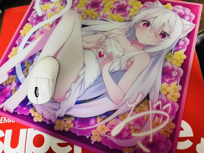 また!今回のガラスマウスパッドですが、事前にサンプルを頂きお試しさせていただいております!ガラスの特徴である滑りの安定性もさることながら、止めも問題なく行え扱いやすいです! 実際にFPSゲームにて使用し、直近のシーズンでマスターランクまで到達いたしました! 