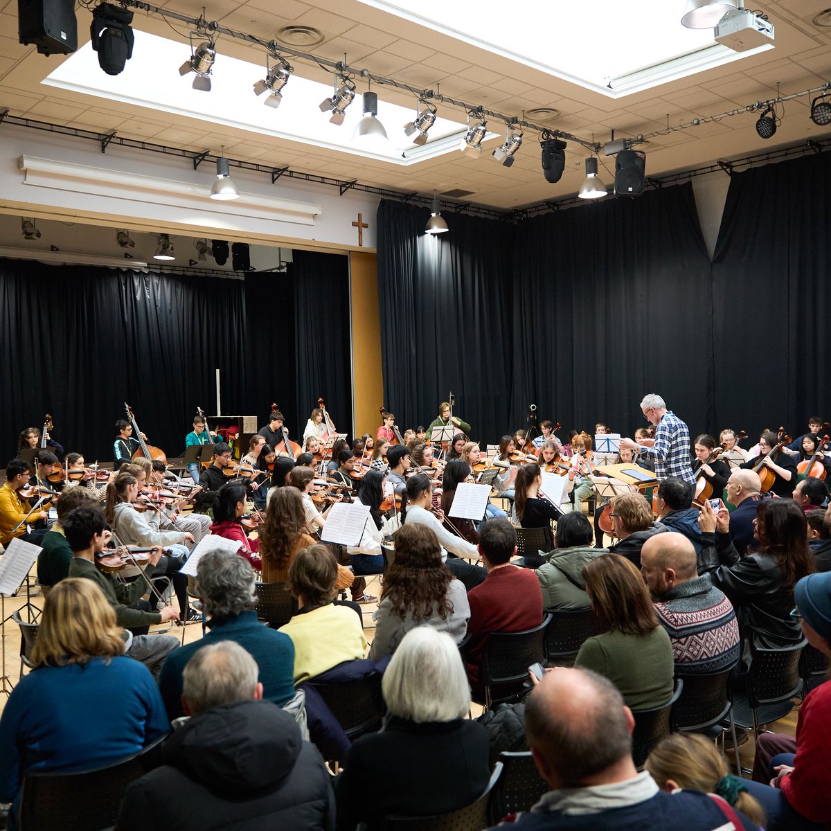 We’re in Blackpool for NYO Inspire Ensembles! ☺️🎶

The first three days are all about strings, brass and creative ensembles. Later in the week, woodwind, percussion and even more strings players will be arriving for creative and musical discovery. 🎉

nyo.org.uk/get-involved/n…