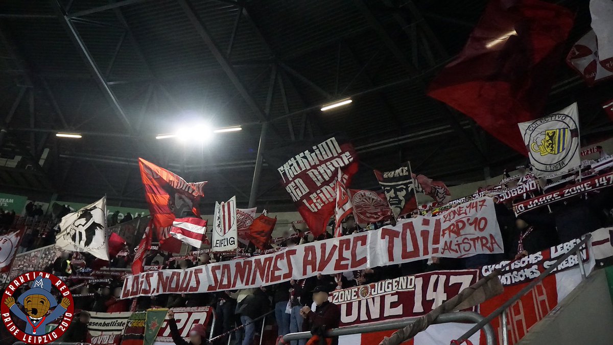 Unsere Bilder des Freitagabendspiels in Augsburg #FCARBL sind mittlerweile online! fraktion-red-pride-leipzig.com/augsburg-leipz…