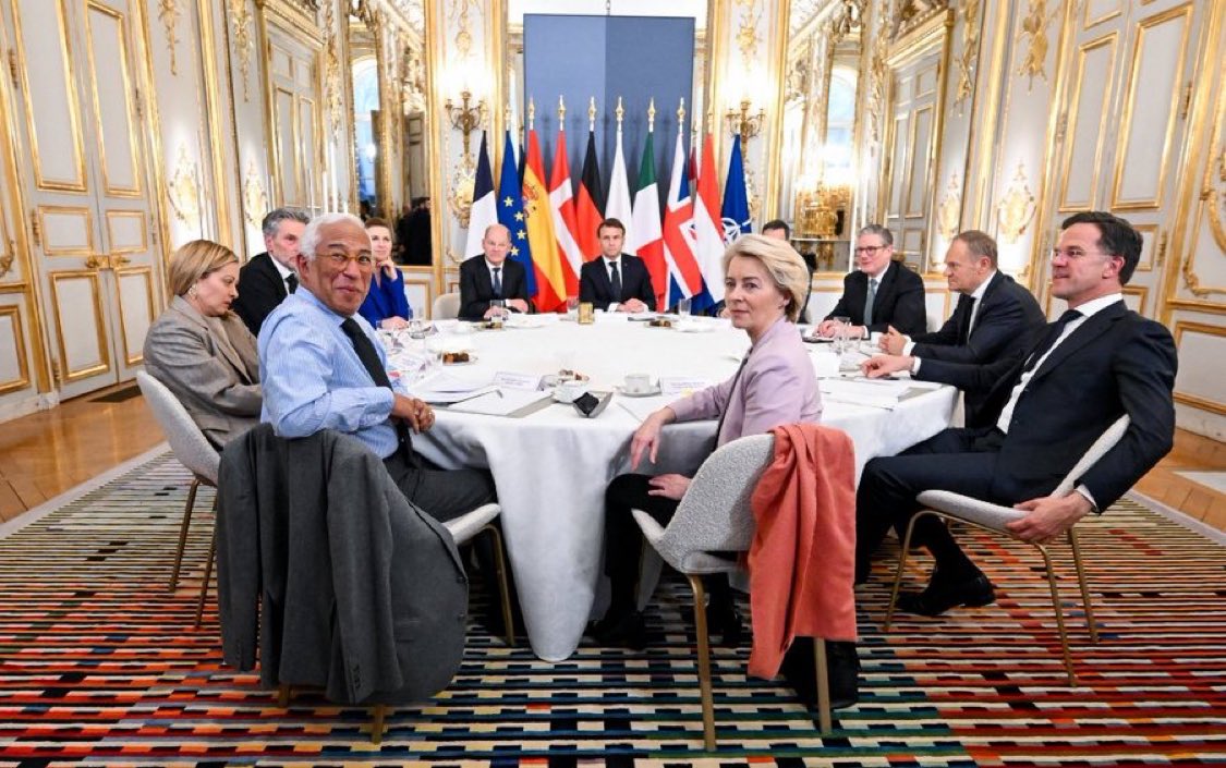 Regardez et mémorisez bien ces visages, ce sont eux qui font tout pour envoyer les enfants des autres mourir à la guerre pendant qu'ils mettent les leurs en sécurité quelque part.