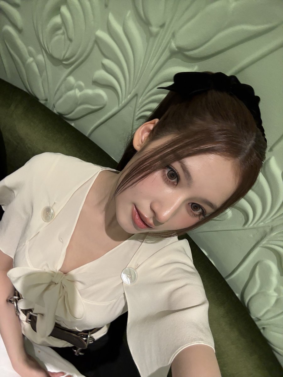 SANA FOR PRADA IN SINGAPORE SHE'S SO GORGEOUS