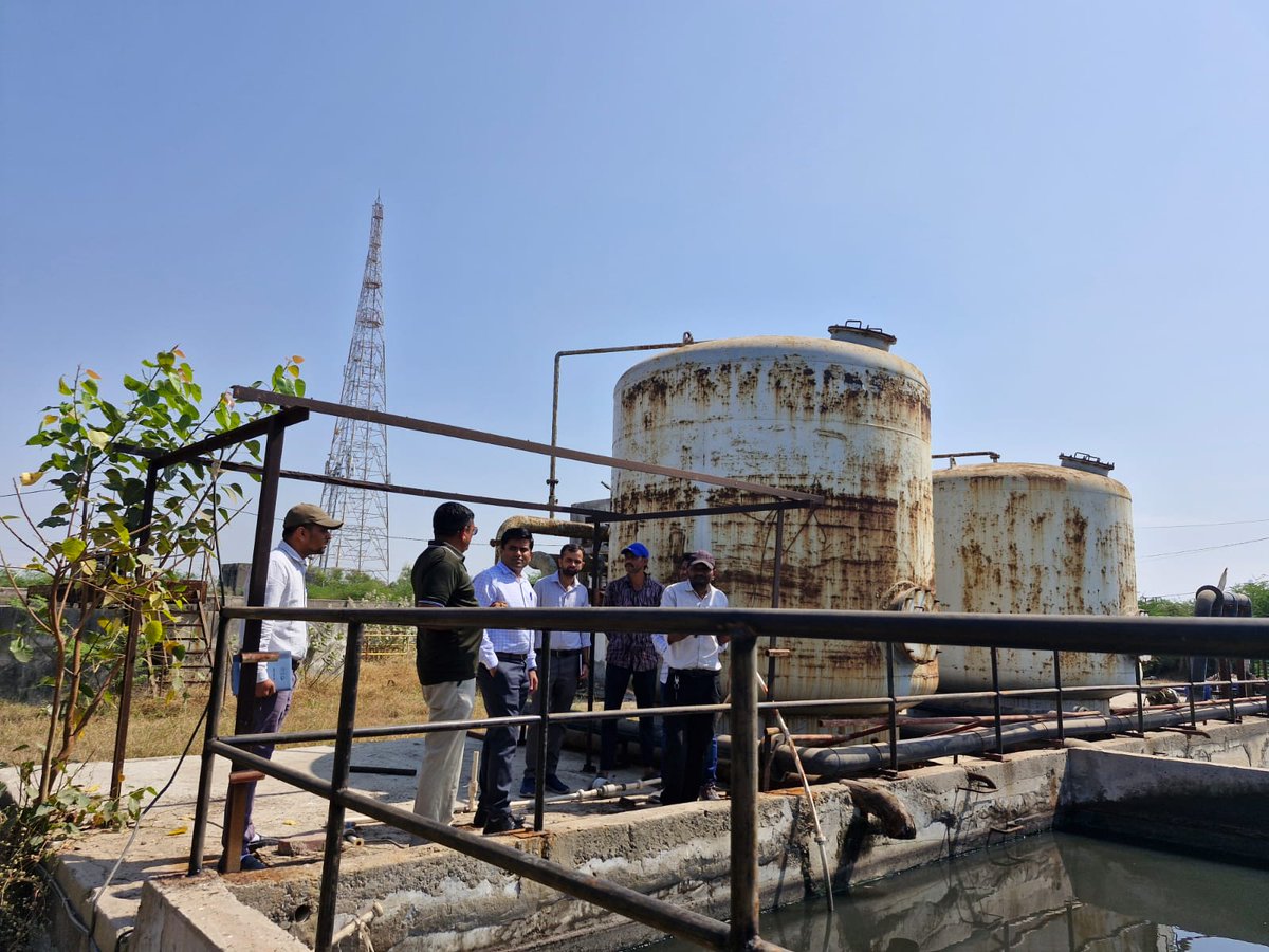 આજરોજ વાગરા તાલુકાના દહેજ ગ્રામ પંચાયતની મુલાકાત કરવામાં આવી. મુલાકાત દરમ્યાન દફ્તરની ચકાસણી કરી જરૂરી સુચના આપી. સુએઝ ટ્રીટમેન્ટ પ્લાન્ટની મુલાકાત કરી સત્વરે કાર્યરત કરવા સરપંચશ્રી,તલાટીને સુચના આપી.
<a href="/CMOGuj/">CMO Gujarat</a> 
<a href="/GujPRHDept/">Panchayat, Rural Housing & Rural Dev. Department</a> 
<a href="/GujDCoffice/">Guj DCoffice</a> 
<a href="/InfoBharuchgog/">Info Bharuch gog</a>