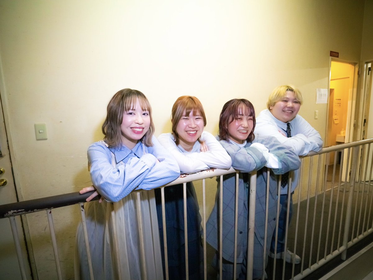 HushHashRoom's tweet photo. 💐Thank you💐
2/18 梅田シャングリラ
ヨルガヲ(@yorugawo)リリースイベント
ありがとうございました!🥂
最高な夜でした🌃
✏︎Set list
秘密基地
ひとりでもいい
トワイライト
芽出
春時雨
花飾り
月へ
私たちなりの"好き"を詰め込んだセトリで挑みました!
photo by @yammaery
#HushHashRoom https://t.co/q6USOdTNjQ