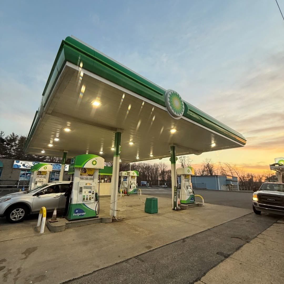 houghpetroleum's tweet photo. ⛽️Delran BP 🚗 &amp; 🌊Swell Wash 🌊- Fuel up and freshen your ride all in one convenient stop. Visit us today! 🌟

#DelranBP #FuelUp #BPGas #SwellWash #DriveBP #Hough®️#PetroleumProsfor4Generations®️ https://t.co/mLrb5Vs6HJ