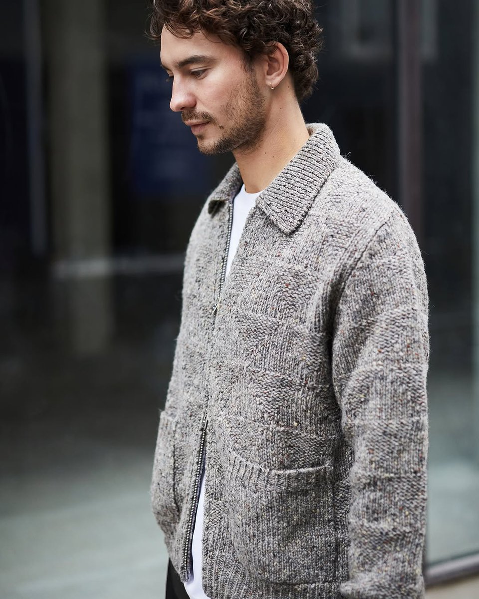 YardsStore's tweet image. Effortless style meets premium comfort with Norse Projects Erik Donegal Diamond Jacket. Made from a wool blend with a subtle textured finish, offering warmth and sophistication for the colder months.

#norseprojects #yardsstore #yards  

loom.ly/0I2J6tc