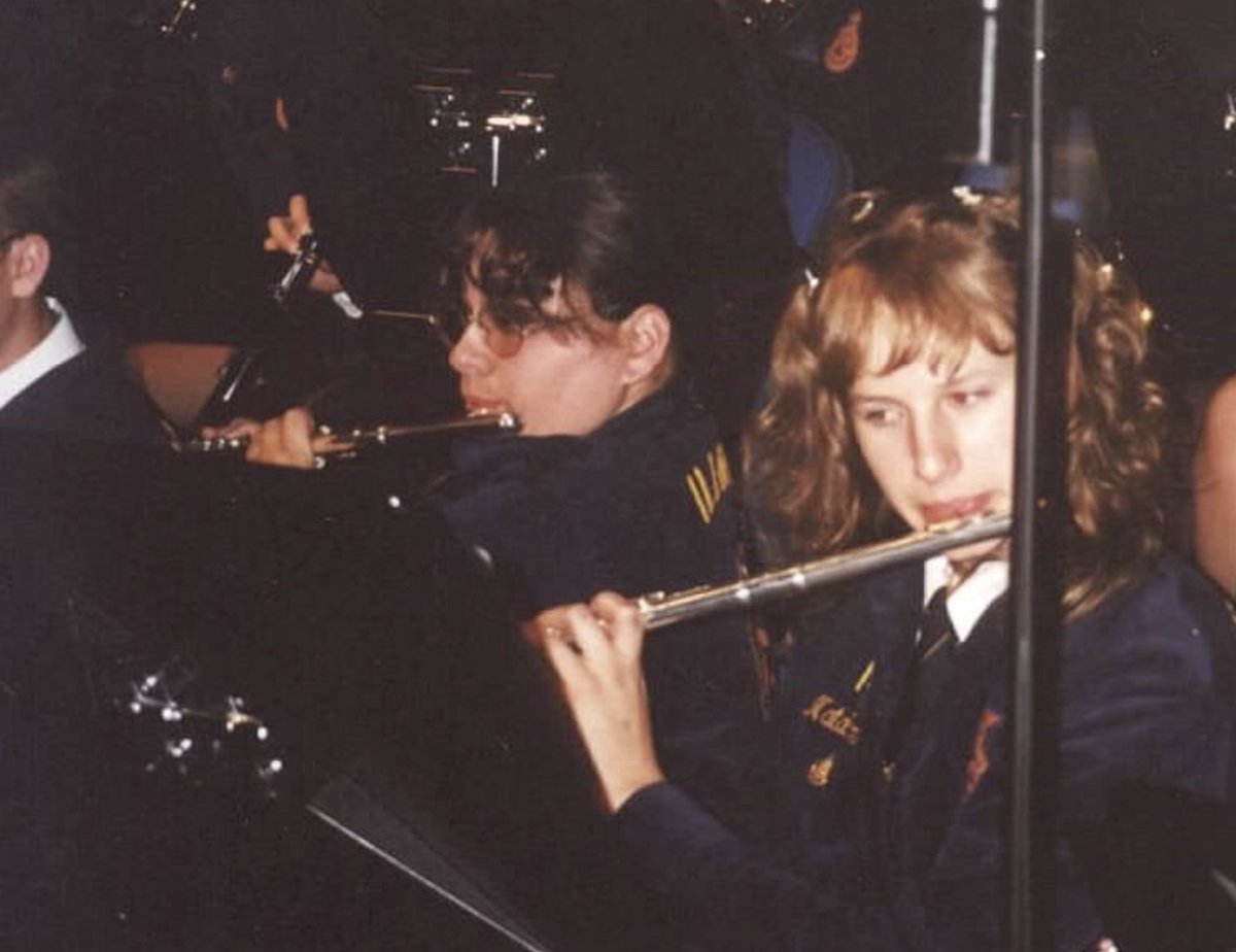 Happy National FFA Week Alumni Day from our AEC faculty members and FFA alumni! 🌽

Spot any familiar faces??