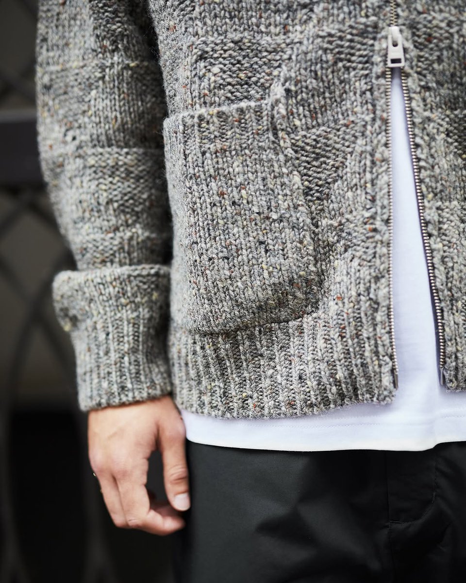 YardsStore's tweet image. Effortless style meets premium comfort with Norse Projects Erik Donegal Diamond Jacket. Made from a wool blend with a subtle textured finish, offering warmth and sophistication for the colder months.

#norseprojects #yardsstore #yards  

loom.ly/0I2J6tc