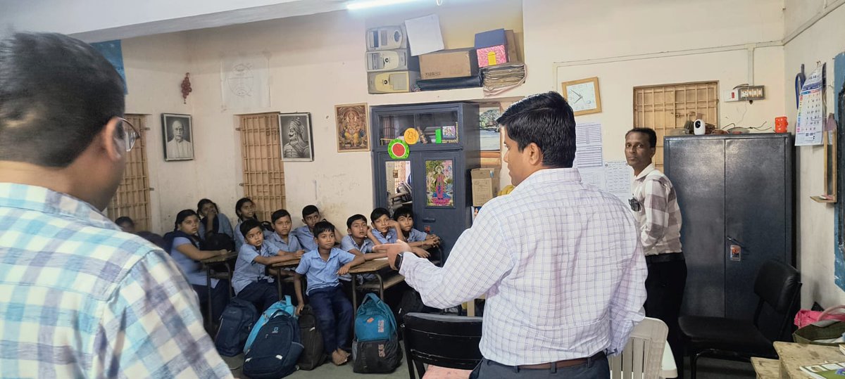 આજરોજ વાગરા તાલુકાના અંભેટા ગ્રામ પંચાયત તથા પ્રાથમિક મિશ્ર શાળાની મુલાકાત કરવામાં આવી. મુલાકાત દરમ્યાન ગ્રામ પંચાયત દફ્તરની ચકાસણી કરી તેમજ શાળાના બાળકો સાથે પ્રશ્નોતરી કરી શિક્ષકોને જરૂરી સુચના આપી.
<a href="/CMOGuj/">CMO Gujarat</a> 
<a href="/GujPRHDept/">Panchayat, Rural Housing & Rural Dev. Department</a> 
<a href="/GujDCoffice/">Guj DCoffice</a> 
<a href="/InfoBharuchgog/">Info Bharuch gog</a>