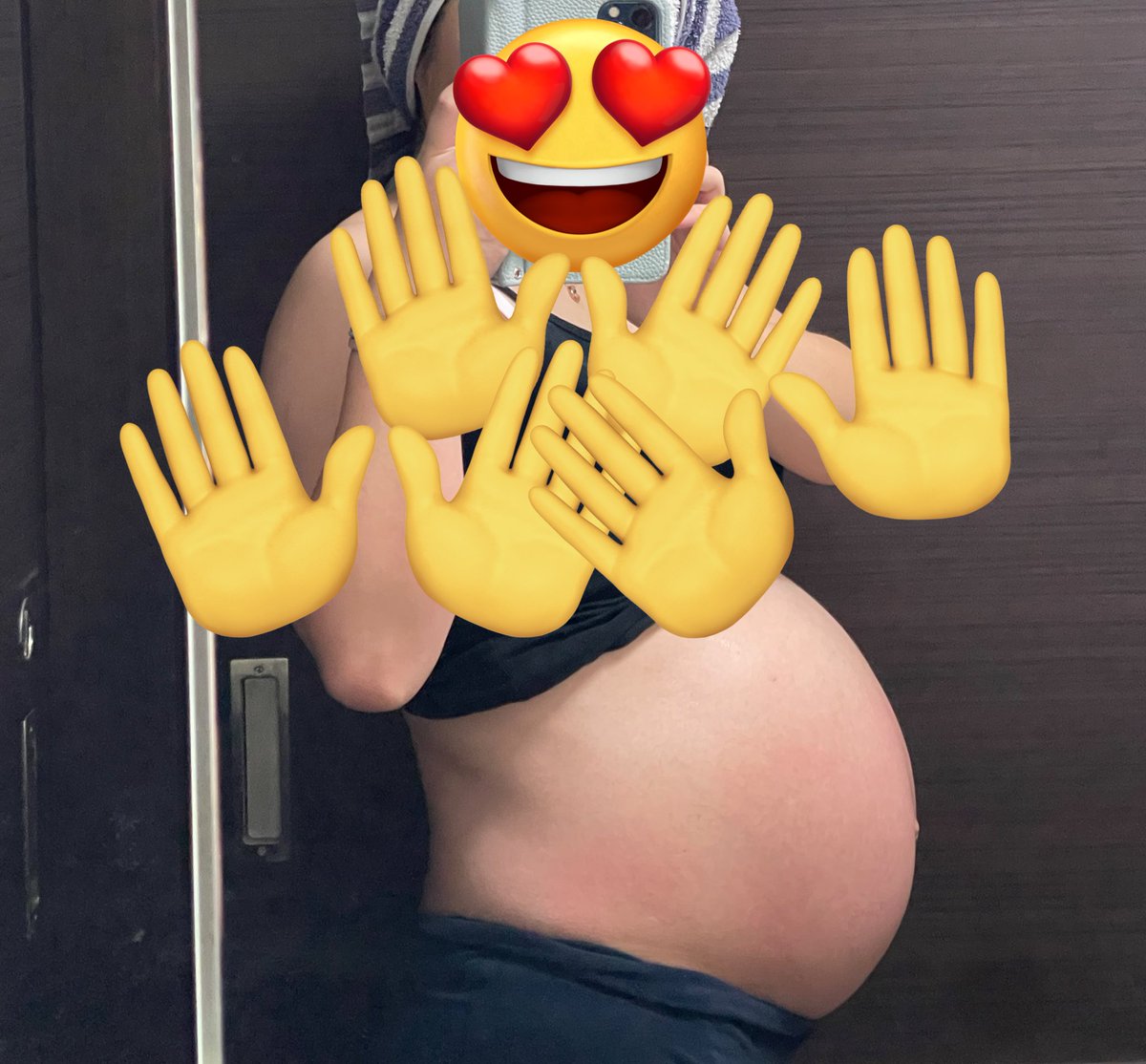 sec_ret_moon's tweet photo. 生存報告？
実は今こんな状況w
予定日は今度の日曜日👶 https://t.co/RlXizO8vw7