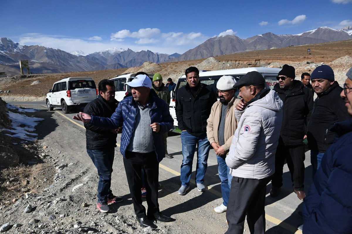 prolahdck's tweet photo. H’CEC @drajaffer today inspected various ongoing developmental works in the district.

@DIPR_Kargil
@Info_Ladakh
@ddnewsladakh
@airnewskargil https://t.co/IUTj3lTxm5