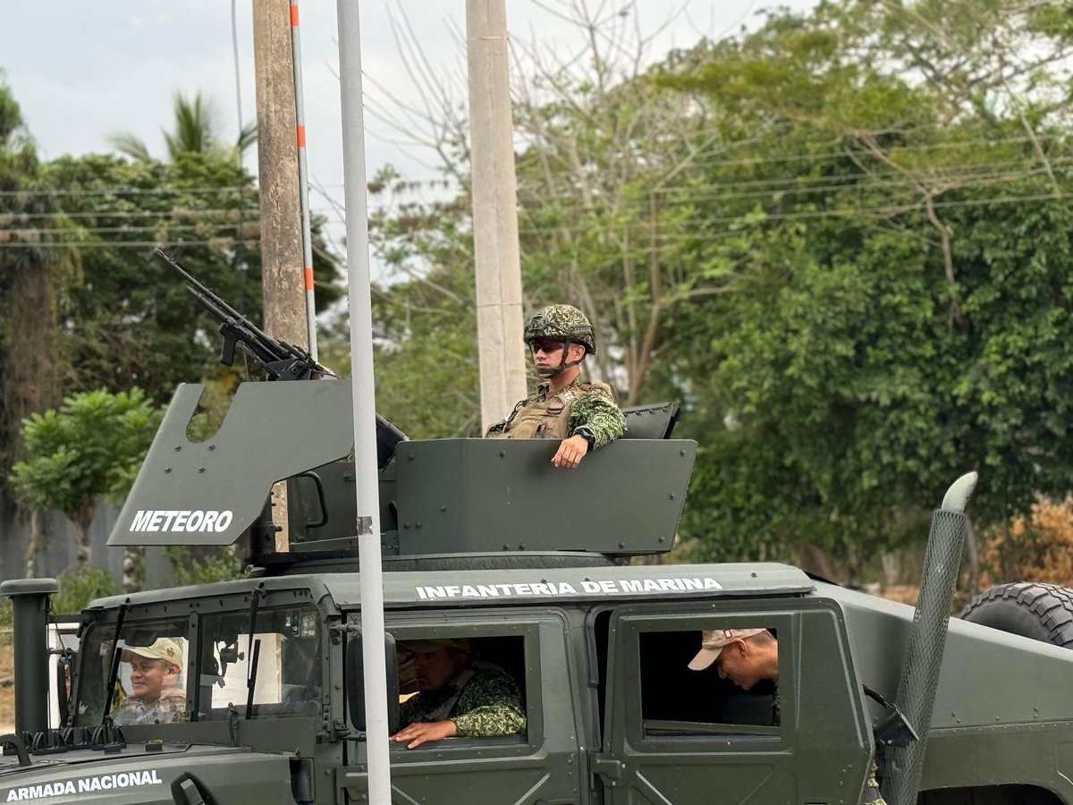 AndresAldanaPa's tweet photo. Articulados con la @PoliciaColombia, @ArmadaColombia y @FiscaliaCol hemos puesto en marcha una robusta estrategia de seguridad para combatir la criminalidad. La ciudadanía en general, los comerciantes y los ganaderos cuentan con toda la institucionalidad para estar seguros. https://t.co/HS6TqtnI9b