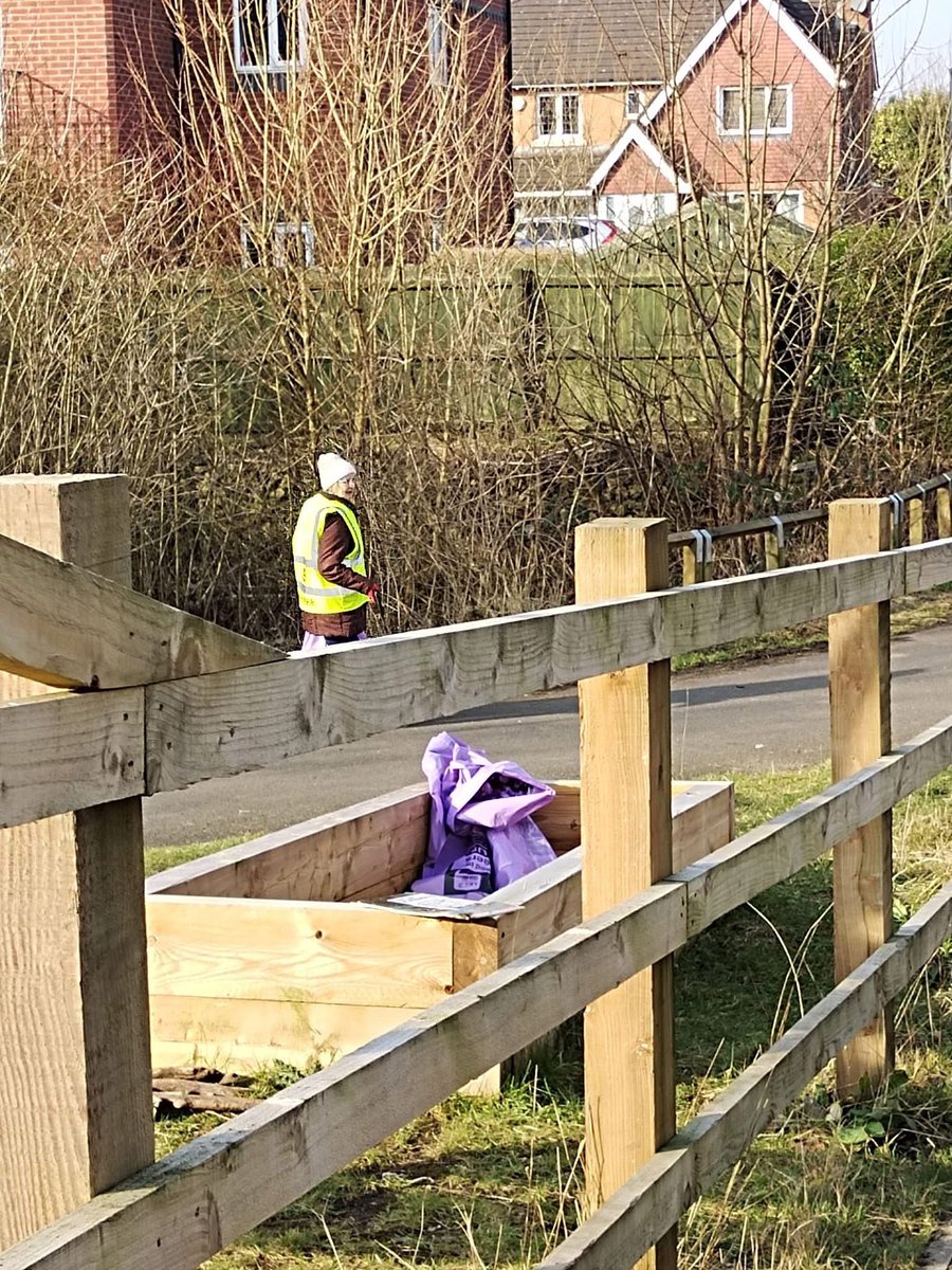 Keep Bury Clean 🌳 tweet media