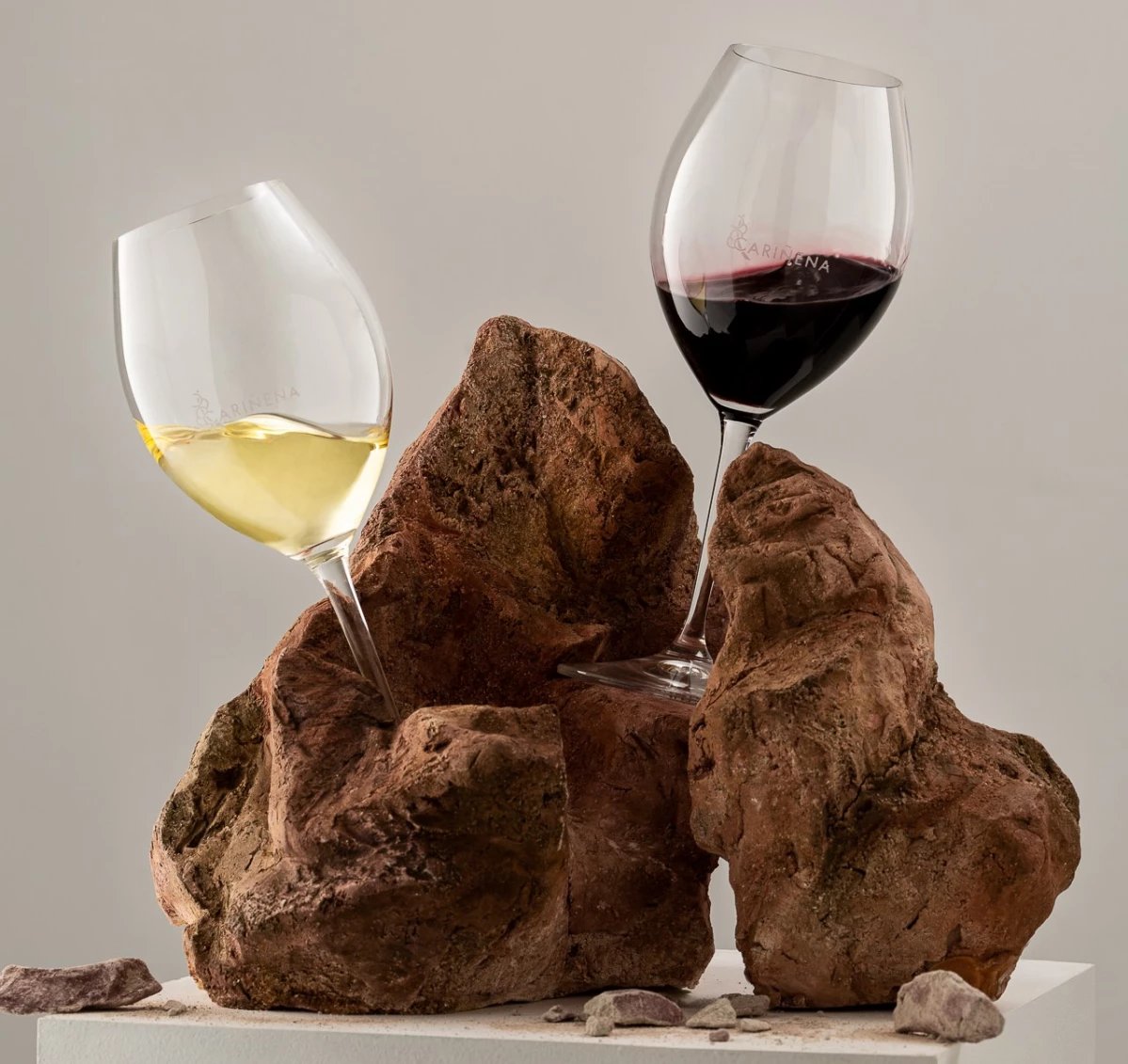 scainzon's tweet photo. "El vino siembra poesía en los corazones", una frase perfecta para celebrar en este 18 de febrero el Día Internacional de Beber Vino y Explorar Nuevos Maridajes https://t.co/j6mzr70NCz