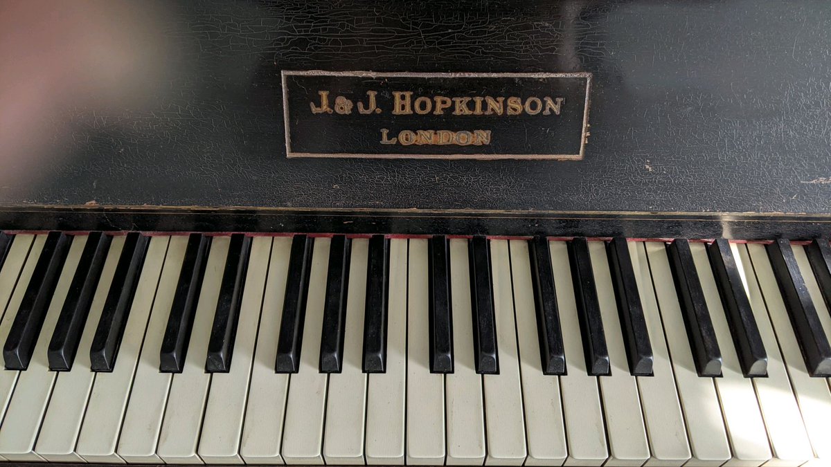 pianotunermjr's tweet image. 🎹 Piano Tuning in kettley bank, Telford, Shropshire 🎹 
Tuning a 'J &amp;amp; J Hopkinson' Upright Piano dating from 1925
#pianotuners #piano #hopkinson  #pianotuner #pianotuning #classical #musicians #classicalpiano #pianist #Telford #Shropshire #repair #tuning #instruments #ketley