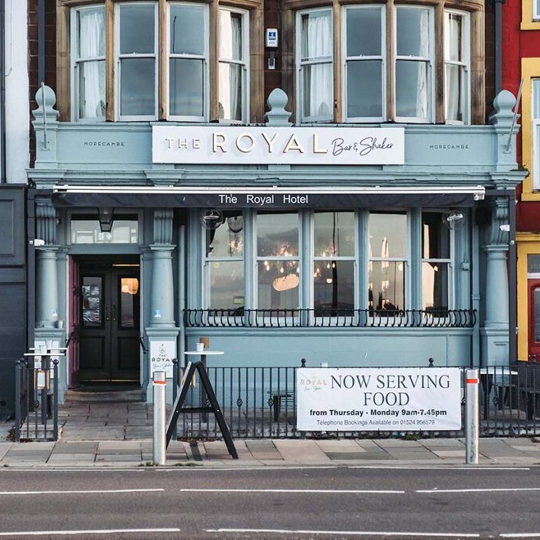 Looking for somewhere to go pre/post game tonight? Look no further than <a href="/RoyalBarShaker/">The Royal Bar & Shaker</a>.

Our official away fans pub!

#UTS 🦐 | #MORvDON