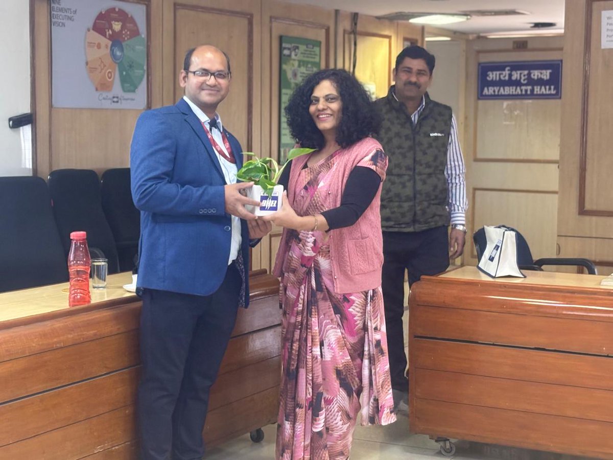 kr_vj's tweet photo. Proud to contribute to #ProductivityWeek2025 at BHEL Noida! Delivered session on "From Ideas to Impact: Protecting IP for Competitive Startups." Great interaction with sr. officials from Quality, R&amp;D &amp; Pipeline depts.
@BHELofficial @NPC_India @DPIITGoI 
#IPRights #MakeInIndia https://t.co/MCJv5k83dP