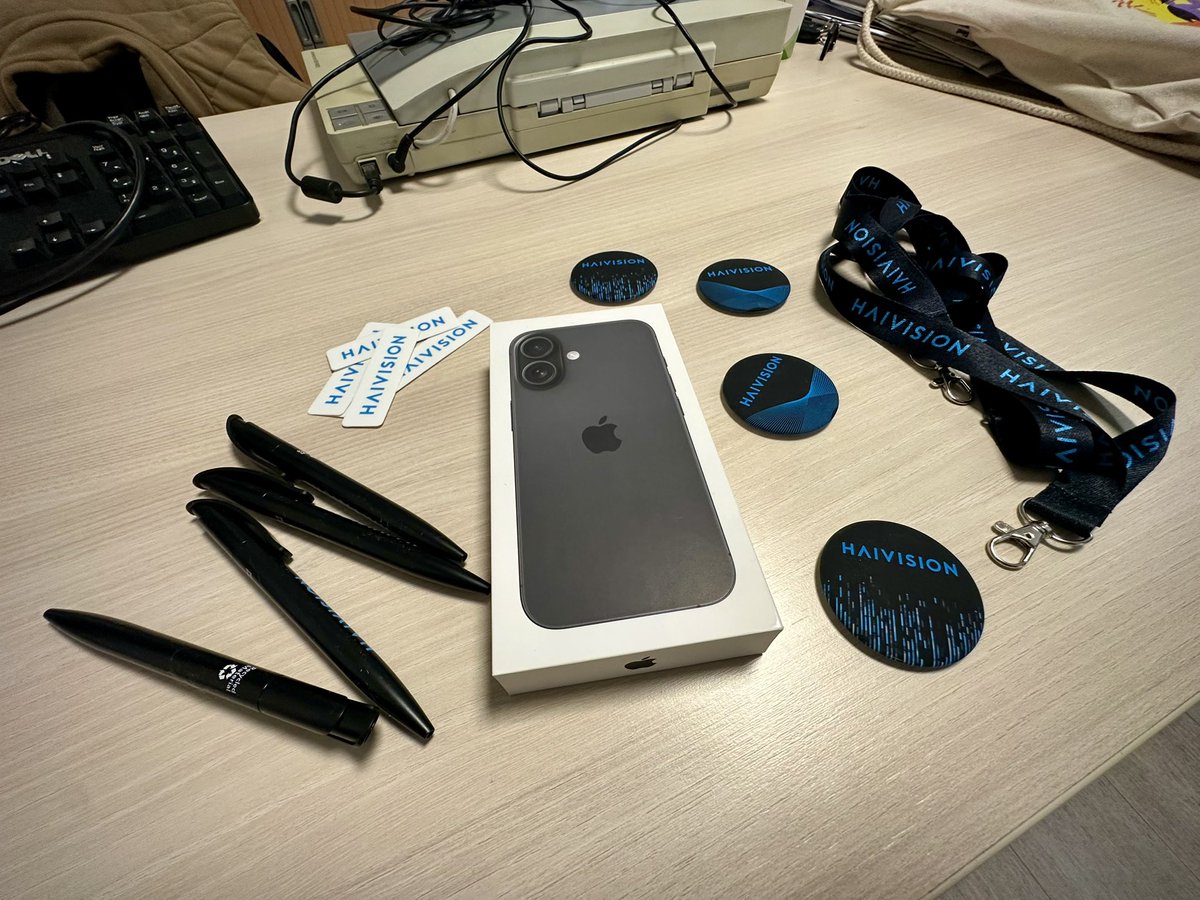 guilhemricavy's tweet photo. Proud to be your ambassador @Haivision and thank you for this Iphone which will go very well with the MoJo app for streams all over the world ๐ฅ
#aviwest #H264 #H265 #stream #streamhub #duplex #mojo #broadcast #TV #web https://t.co/IHkyQ4QtWr