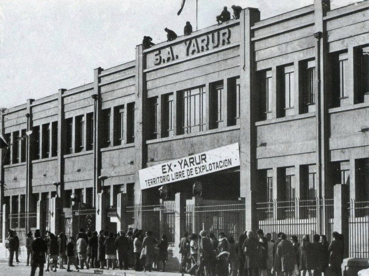 cherrAL62's tweet image. Sabía usted que Chile tuvo la mayor empresa textil de América Latina, y ésta fue expropiada por el Gobierno de la Unidad Popular en 1971 y pasó al Área Social, a la cooperativa de los trabajadores. Para 1973 estaba quebrada y le habian robado hasta la masilla de las ventanas.