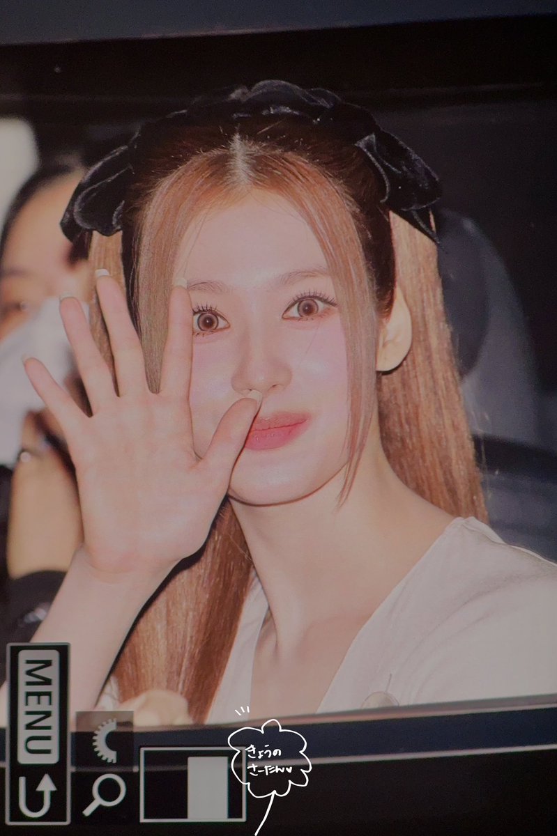 sanacottoncandy's tweet photo. 250218 pre.

공주님이당💜

#트와이스 #TWICE #사나 #SANA #サナ https://t.co/H00Ie2wxSk