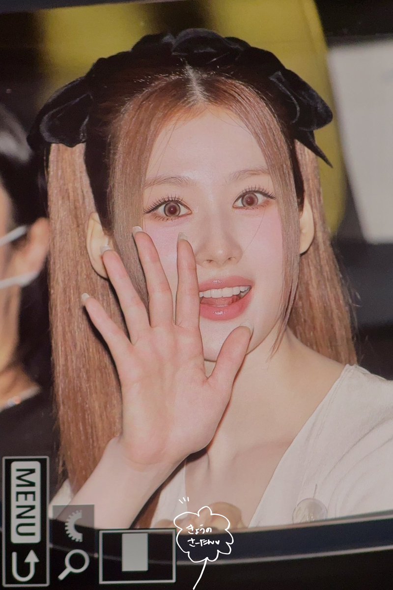 sanacottoncandy's tweet photo. 250218 pre.

공주님이당💜

#트와이스 #TWICE #사나 #SANA #サナ https://t.co/H00Ie2wxSk