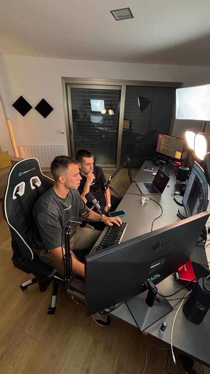 Nos vemos HOY a las 19:00: Prepárate 🚀

Hoy es el gran día.

A las 19:00 (hora española) estaremos en directo con la Masterclass "Mejores Oportunidades del Momento", una sesión que puede cambiar por completo la manera en la que ves el mercado cripto.

Sabemos que quizás te hemos