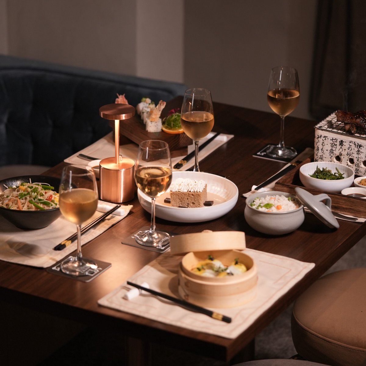 In the heart of Lutyens’ Delhi, indulge in a culinary fare of ‘Street Food of Asia’, reimagined by our expert chefs with a view of Delhi’s skyline, and our warm hospitality, make it a celebration to cherish at 𝐗𝐎 &amp; 𝐌𝐈 @ 𝐋𝐞 𝐁𝐞𝐥𝐯𝐞𝐝𝐞𝐫𝐞.