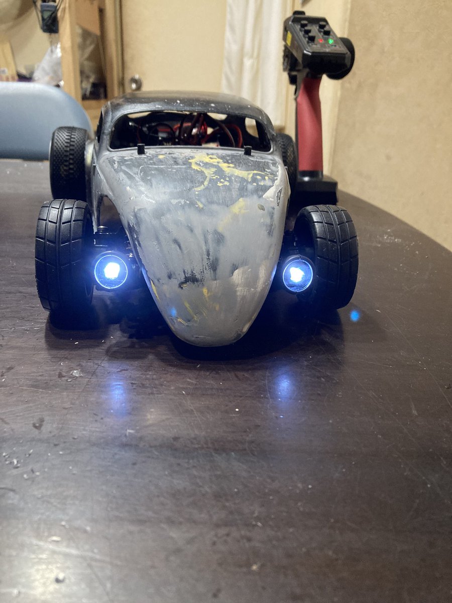 Higexgame's tweet photo. 今日も虚無トマトパスタ
ノールックで作ったぞ
後ラジコン、ライトにLED
#タミヤRC
#dt03
#volksrod
#シャコタン https://t.co/oECSvXjaLK