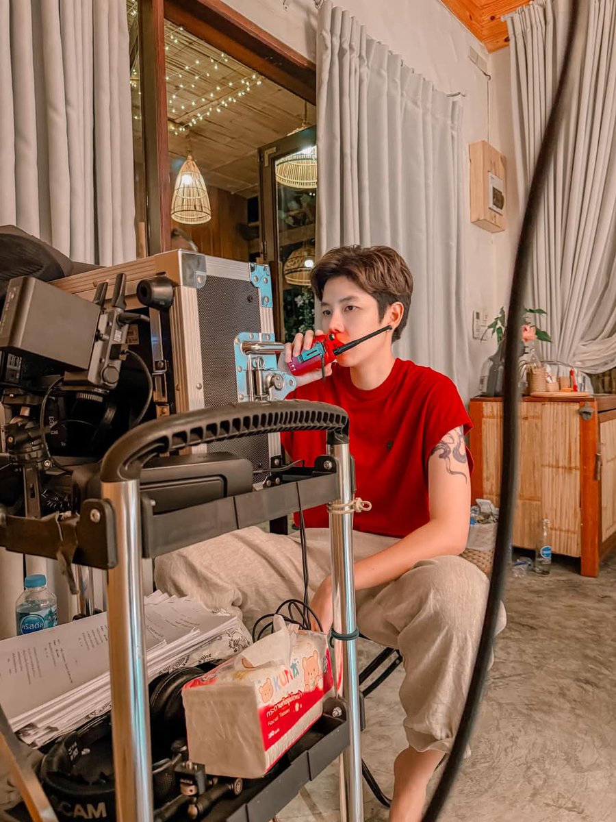 RachniKhwa44665's tweet photo. รับบทผู้เป็นกำกับแล้วหนึ่ง 🎬

#ป๊ายปายโอริโอ้ #cnp_orio
#PaiPaiorio #หมอลัน
#BfriendQ2
#Bfriendseries https://t.co/V51GbcxTNF