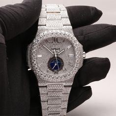 MayurJewel's tweet image. Elevate your style with a real diamond watch set in sleek silver metal. A perfect blend of luxury, precision, and elegance. Shine every second! 💎✨ #LuxuryTimepiece #DiamondWatch #SophisticatedStyle