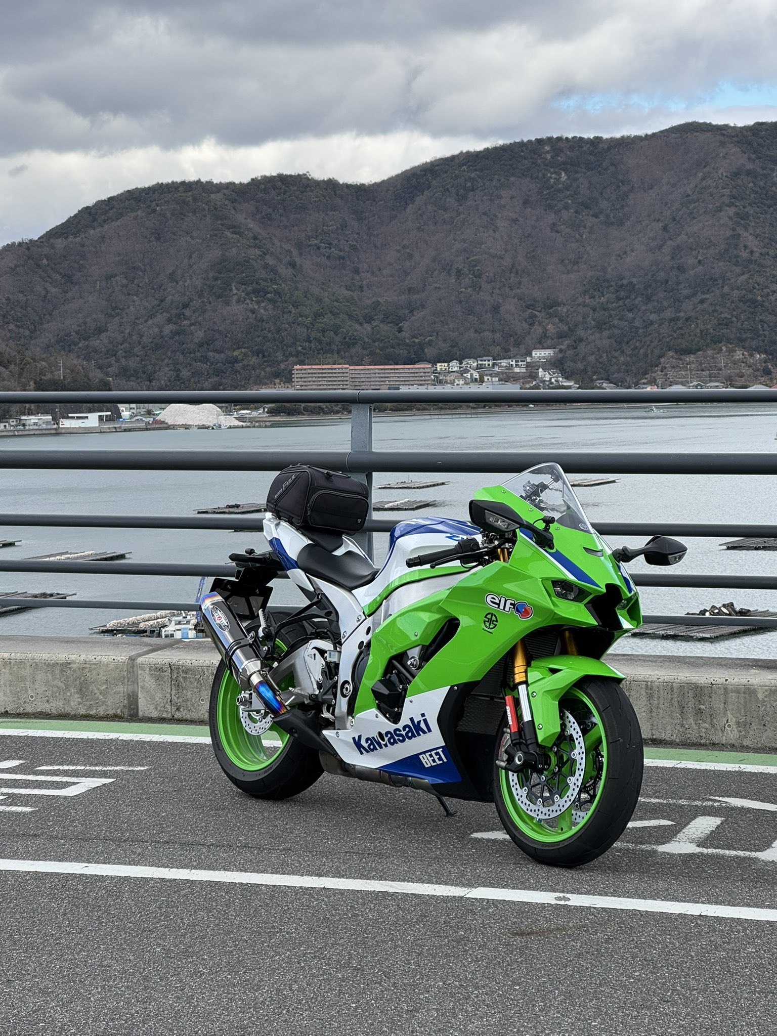 おはようちゃん おはよう😔 今日金曜日だね^_^さいこうだあ！ いってくる~ いっ