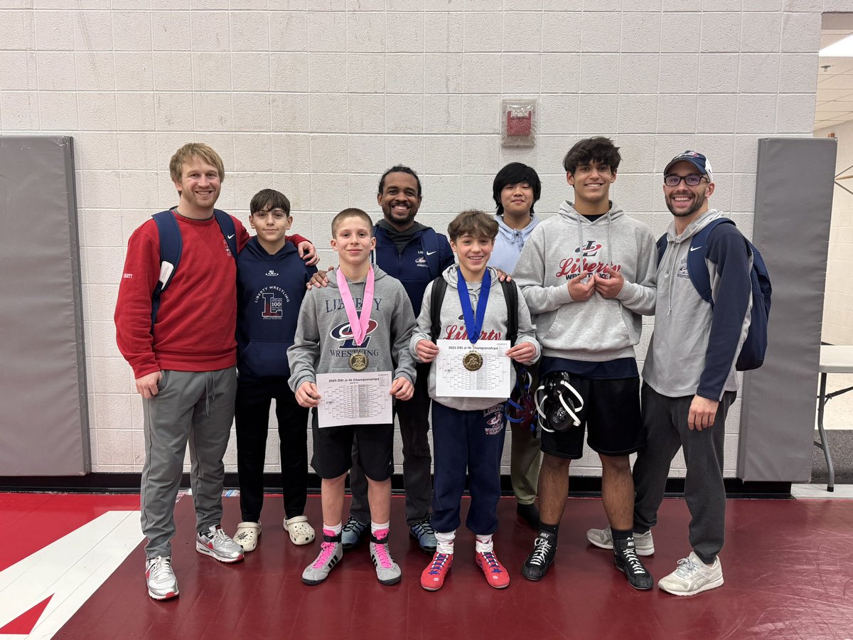 Congratulations to the Liberty Wrestling Junior High team and Coaches on a successfully season and District tournament.

11th place team finish 

🥇  94 Max Milia 
6th 101 Joey Miller
8th 190 Robert Engelbrecht

Congrats to Coach Gibson, Evans, and Henning