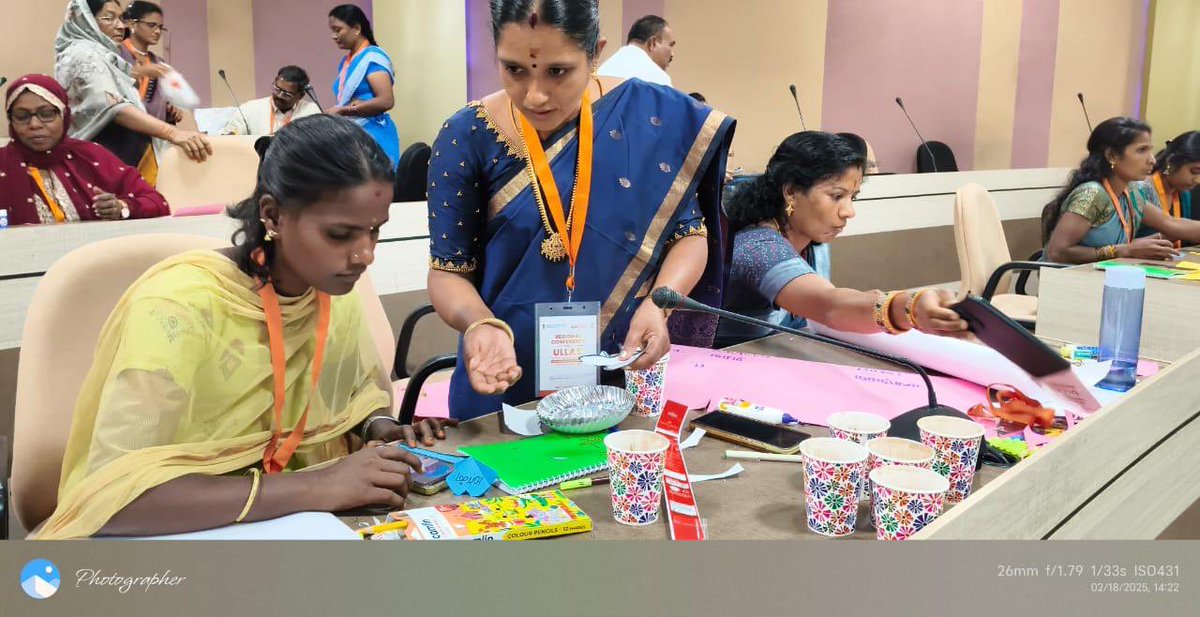 EduMinOfIndia's tweet photo. Day 2 of the 4th #RegionalConference of #ULLAS in Telangana saw enthusiastic participation from 8 States/UTs: Andhra Pradesh, Telangana, Tamil Nadu, Puducherry, Lakshadweep, Kerala, Karnataka, and Odisha. 

Learners and volunteer teachers collaborated with SLMAs & SCERTs through group activities to design and present meaningful Learning-Teaching Materials (LTMs). This initiative ensures learner-centric teaching aids, paving the way for effective learning for the learners.  #ULLAS #NCERT #JanJanSakshar #AdultLiteracy #LiterateBharat