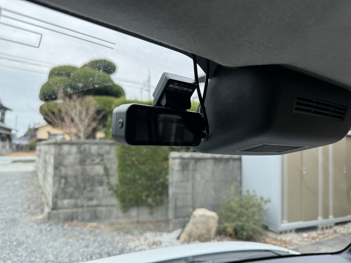 yuwawra's tweet photo. 嫁さんの車にドラレコつけました https://t.co/gizfZE0G6t