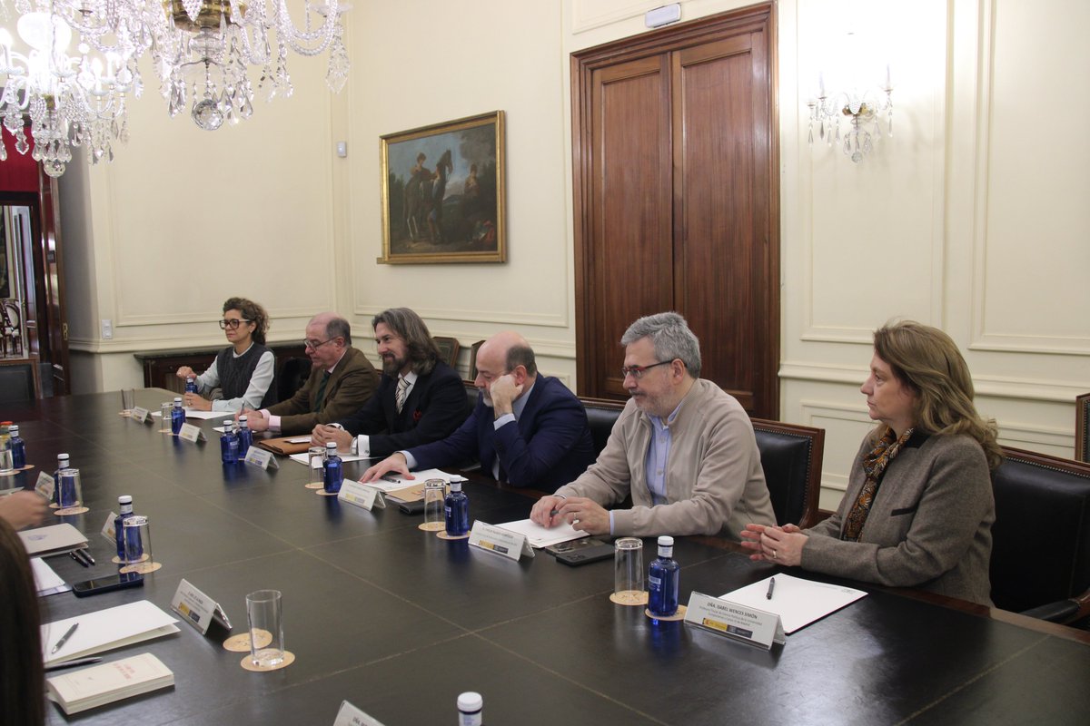Y han participado en un diálogo sobre el proceso abierto en Chile para modificar el sistema de nombramientos en el Poder Judicial y modernizar el sistema registral y notarial