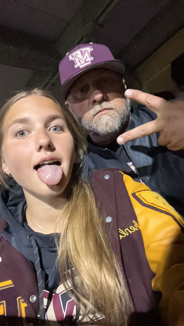 Last night #WE started our 5th season together in the dugout <a href="/makenley_moody/">Makenley</a> Best manager a dad/coach could ask for. <a href="/TMWarriorBSBL/">WarriorBaseball_TM</a> is lucky to have you. I ❤️ you girly!