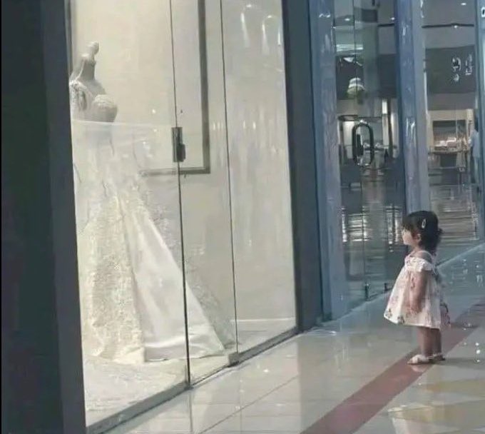 Hani_SayS_'s tweet image. &quot;Lost in Dreams 💭✨💖”