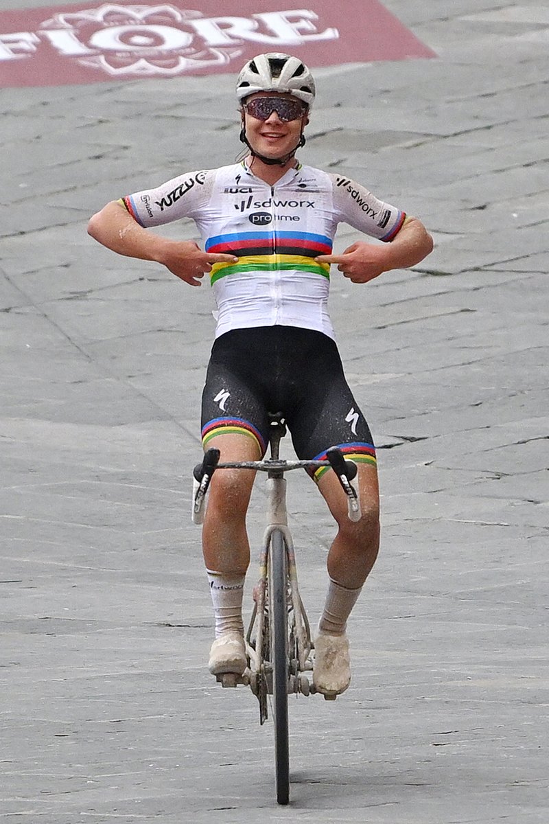 Italy’s 🇮🇹 white roads are calling 📞

Reliving last year’s <a href="/StradeBianche/">Strade Bianche</a> and gearing up for this year’s edition 💪

Who’s ready for another epic battle? 🔥