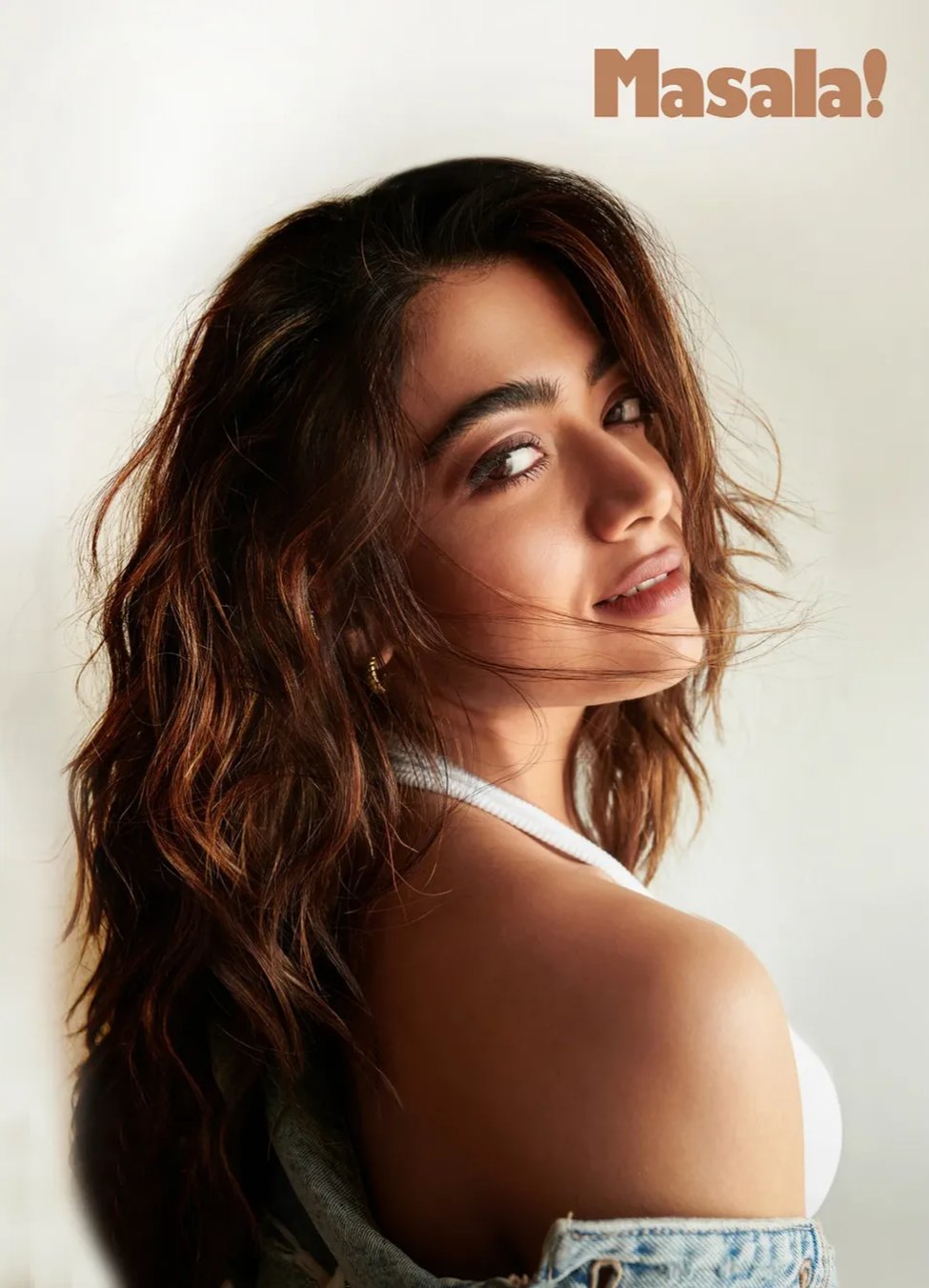 GkEtHhZWEAErIrD?format=jpg&name=large