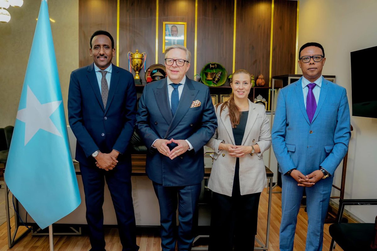 Today, I received in my office the Ambassador of the Government of Finland to Somalia, Ambassador Pirkka Tapiola, and his Deputy, Mrs. Elli Mikkola. We discussed strengthening cooperation in official training and enhancing border and immigration services.