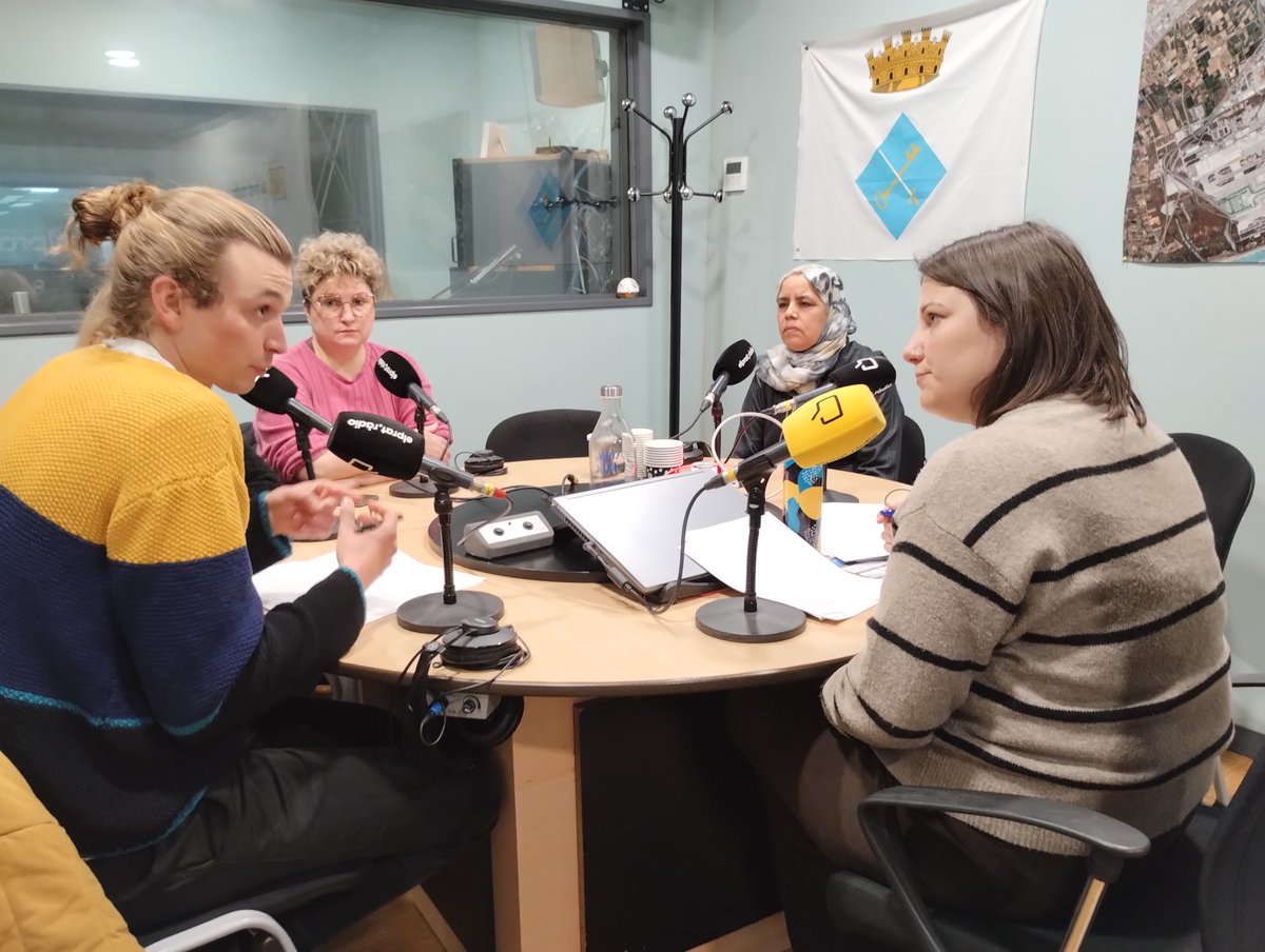 ✨🎤 Avui, al programa de ràdio sobre el voluntariat, hem parlat sobre el paper fonamental de les AFAs al Prat, coincidint amb la celebració del Carnestoltes, una festivitat en què aquestes entitats tenen un paper clau 🎭🎉
🎧 Escolta-la 👉elprat.digital/radio/planeta-…
