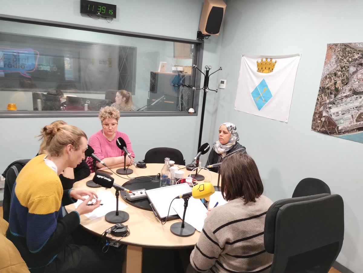 El Prat Educació tweet media