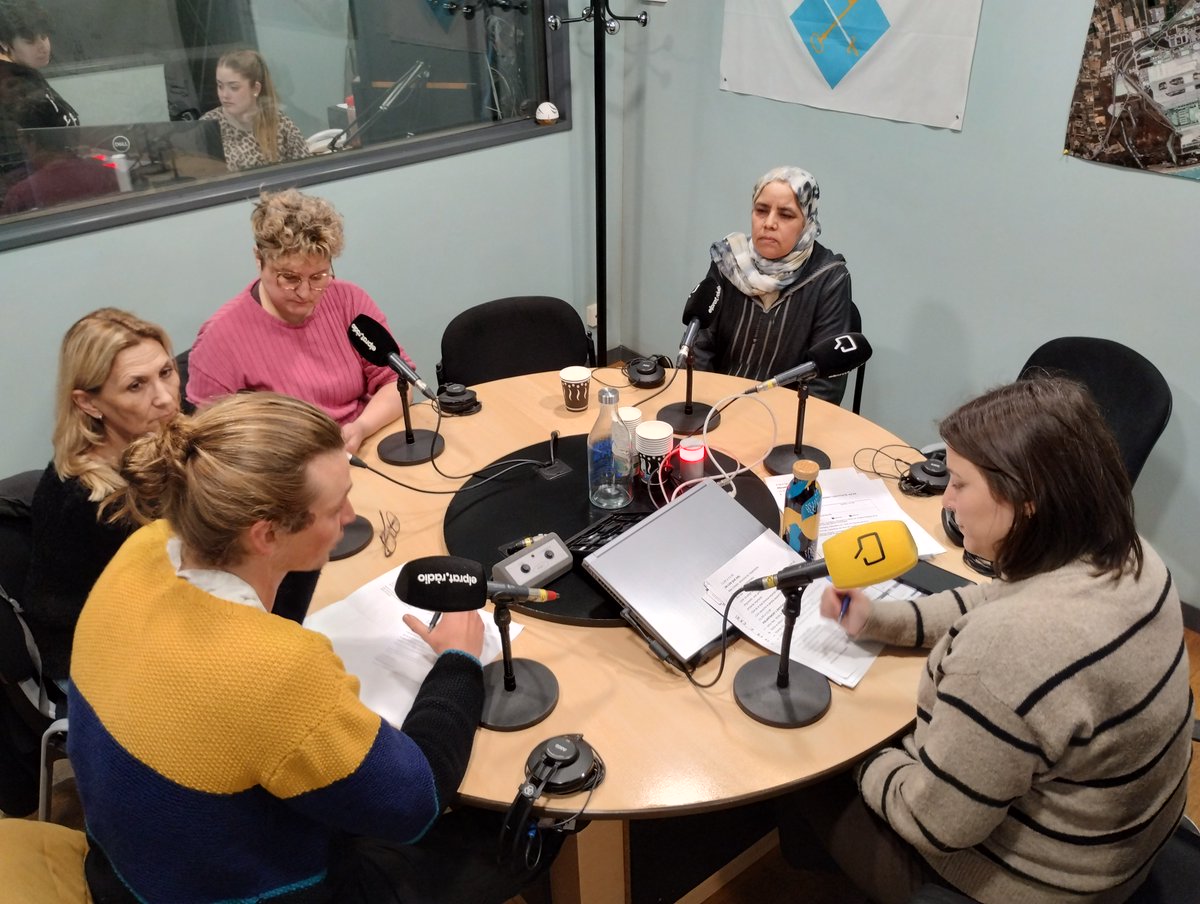 El Prat Educació tweet media